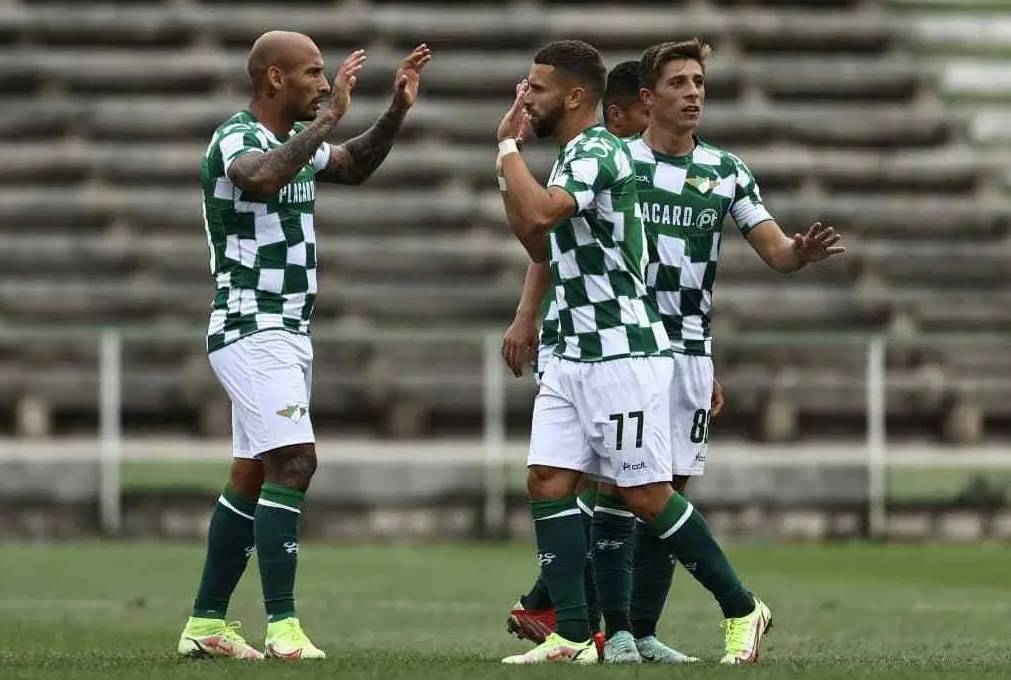 爱游戏中国-赛地聚焦——葡超转会期热度飙升，萨克拉门托国王完成体检，球迷炸锅，团队化学反应显著-爱游戏中国